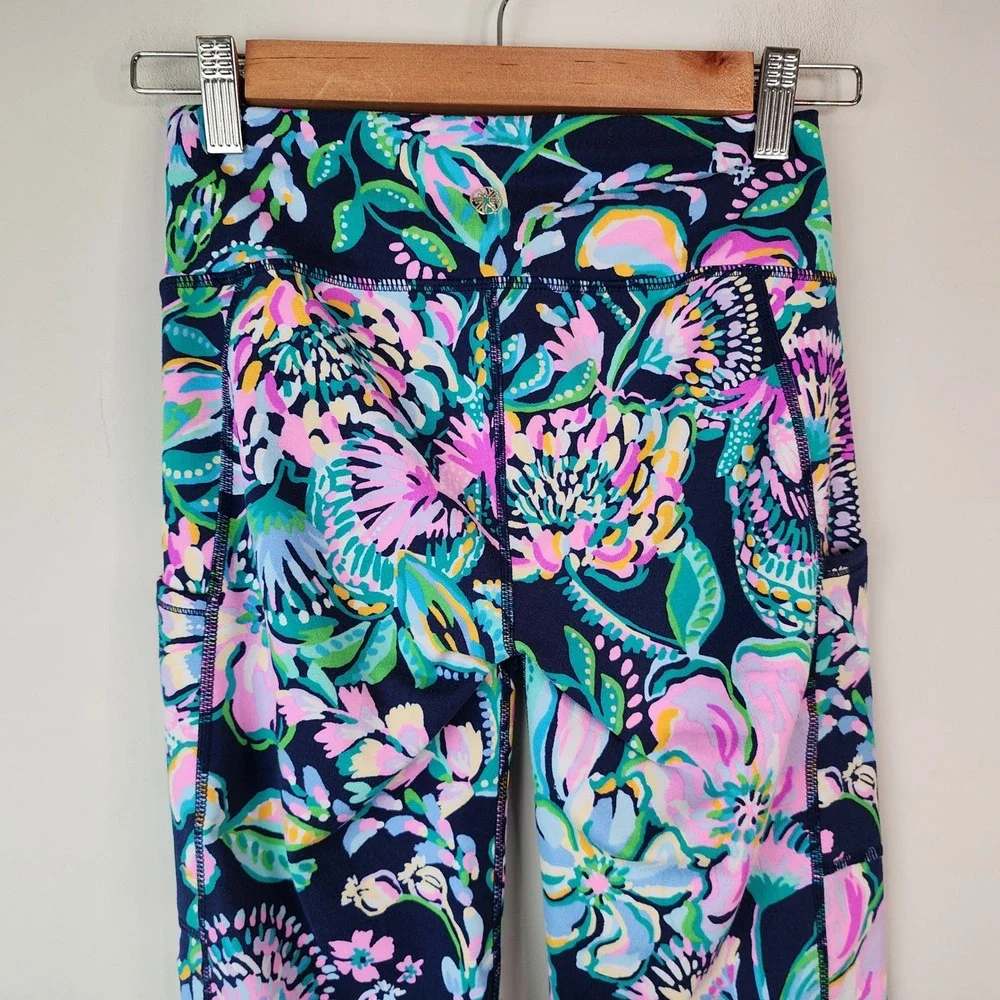 Lilly Pulitzer Luxletic Weekender Leggings Women's XS She's Got Sol